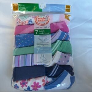 Wonder Nation Girls 7 Perfect Pairs 7 Briefs size 12 and 7 Socks  Size 4-10 New